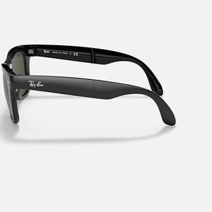 Slightly worn ray-ban sunglasses